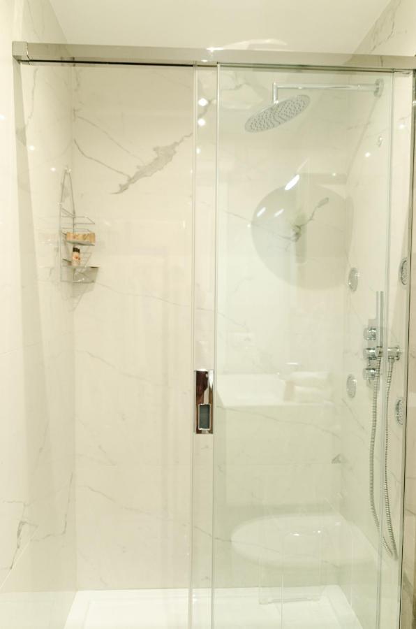 Apulialux Little Jem W Jacuzzi / 180 Steps From Sea Villa Polignano a Mare Eksteriør bilde